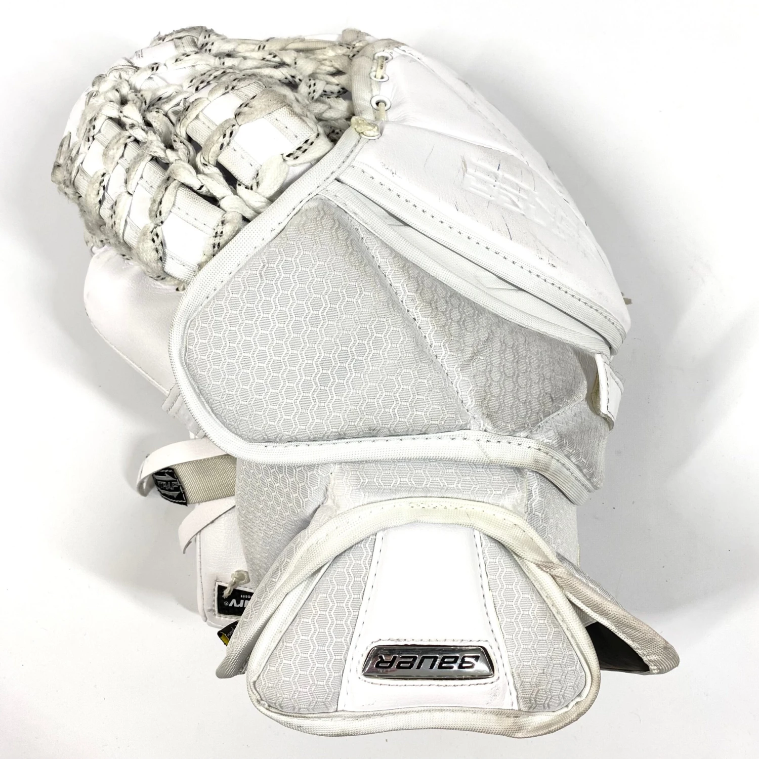 Bauer Supreme UltraSonic - Used Pro Stock Full Right Goalie Glove (White) 2 Bauer Supreme UltraSonic - Used Pro Stock Full Right Goalie Glove (White) - Image 2