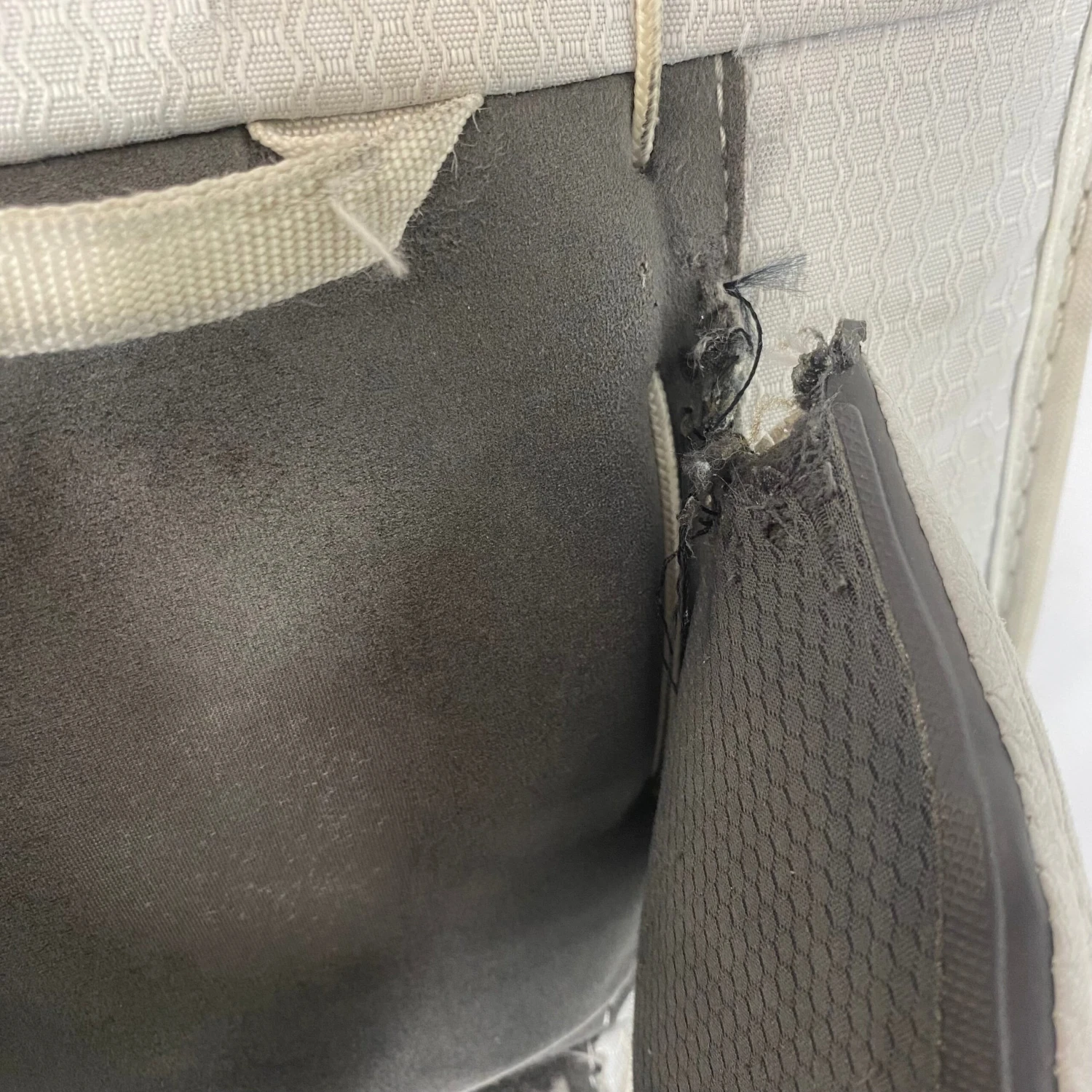 Bauer Supreme Ultrasonic - Used Pro Stock Goalie Pad Set (White/Red/Yellow) 5 Bauer Supreme Ultrasonic - Used Pro Stock Goalie Pad Set (White/Red/Yellow) - Image 5