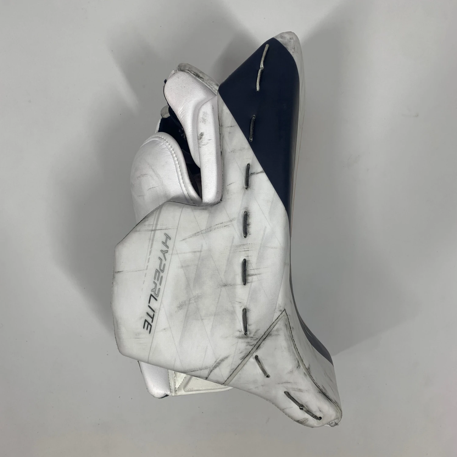 Used Bauer Vapor Hyperlite - Pro Stock Goalie Blocker (White/Orange/Navy) 2 Used Bauer Vapor Hyperlite - Pro Stock Goalie Blocker (White/Orange/Navy) - Image 2