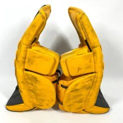 CCM Extreme Flex IV - Used Pro Stock Goalie Full Set (Black/Yellow) 13 CCM Extreme Flex IV - Used Pro Stock Goalie Full Set (Black/Yellow) -Hockey Stick Man Shop Photo2023 06 13 13326PM