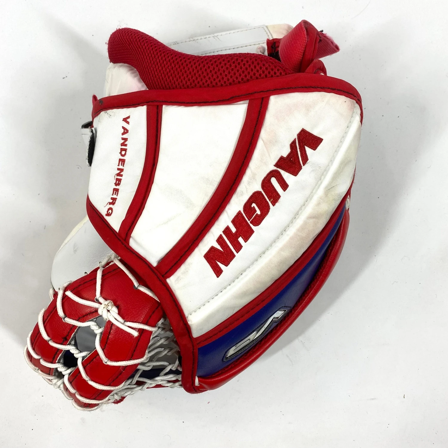 Vaughn Velocity V9 - Used Pro Stock Goalie Glove - (Red/Blue/White) 3 Vaughn Velocity V9 - Used Pro Stock Goalie Glove - (Red/Blue/White) - Image 3