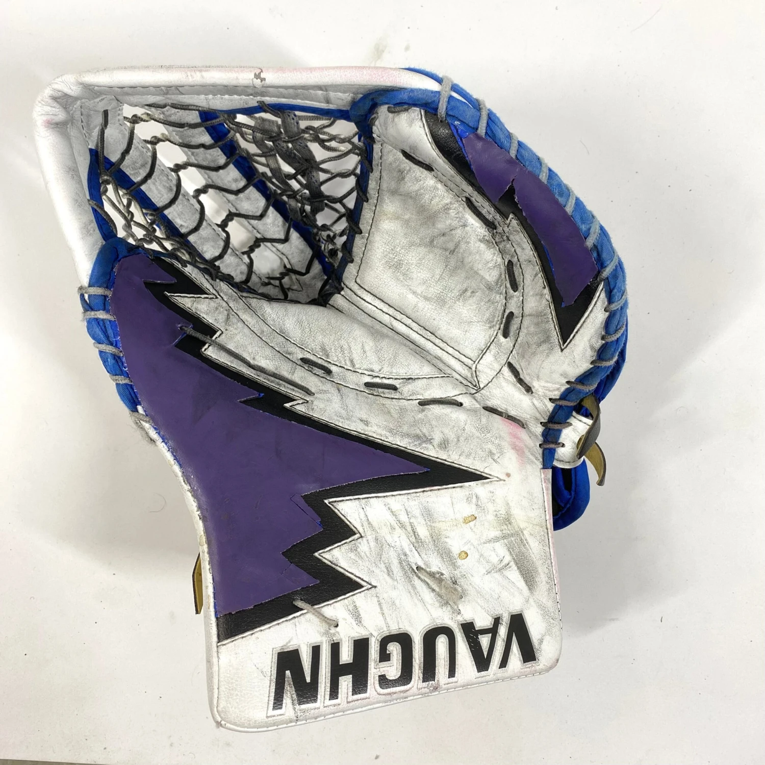 Vaughn Velocity V9 - Used Pro Stock Goalie Glove - (White/Purple/Blue) 1 Vaughn Velocity V9 - Used Pro Stock Goalie Glove - (White/Purple/Blue)