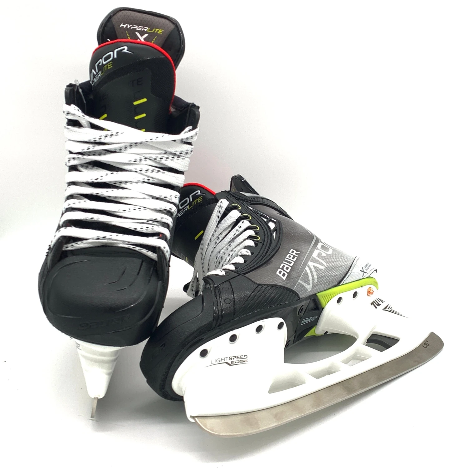 Bauer Vapor Hyperlite - Pro Stock Hockey Skates - Size 9 Fit 1 1 Bauer Vapor Hyperlite - Pro Stock Hockey Skates - Size 9 Fit 1