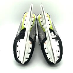 Bauer Vapor Hyperlite - Pro Stock Hockey Skates - Size 9 Fit 1 13 Bauer Vapor Hyperlite - Pro Stock Hockey Skates - Size 9 Fit 1 -Hockey Stick Man Shop Photo2023 07 13 53559PM