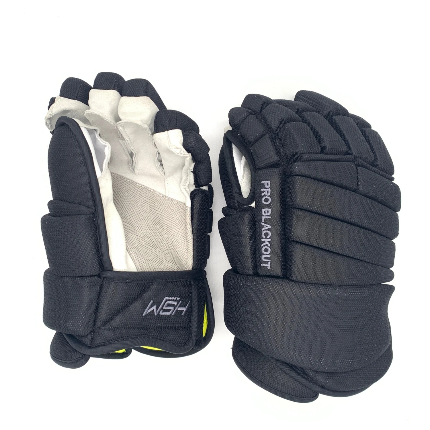 Pro Blackout™ Gloves 1 Pro Blackout™ Gloves