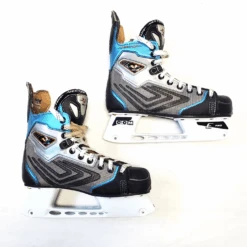 CCM Vector V10.0 Hockey Skates - Size 5D 8 CCM Vector V10.0 Hockey Skates - Size 5D -Hockey Stick Man Shop Slide3 4401782f 96d3 4b4c 9424 6dcbc876a991